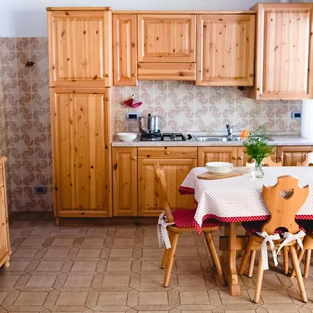 Residenza La Ciasa Aparthotel Claut